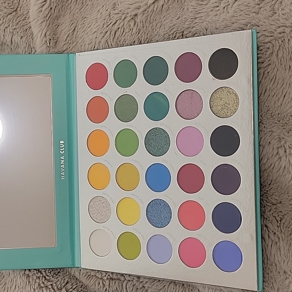 New Eyeshadow Pallet Havana